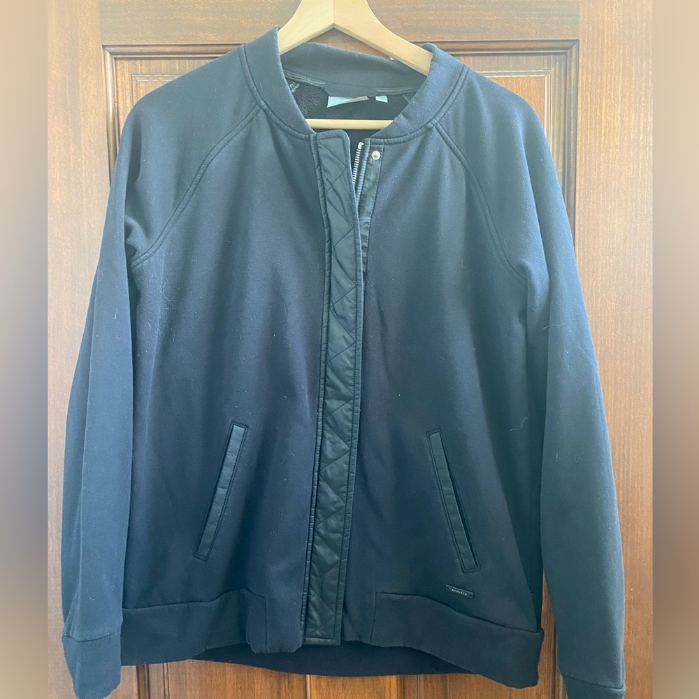 Athleta Strongest Bomber Jacket black Medium